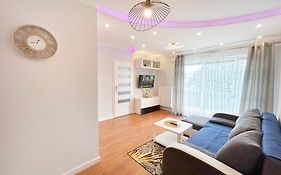 Apartament Neon